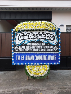 Papan Bunga Duka di Salak